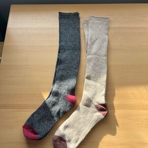 2 Grey and cream high socks 

Brand new
#winteraccessories